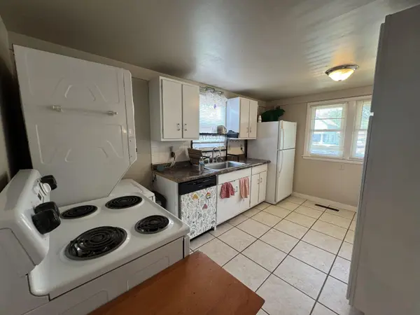322 NE 5th St, Abilene, KS 67410