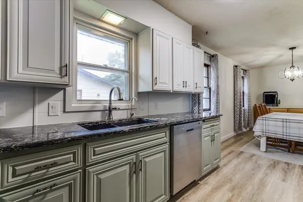528 Sweezy, Halstead, KS 67056