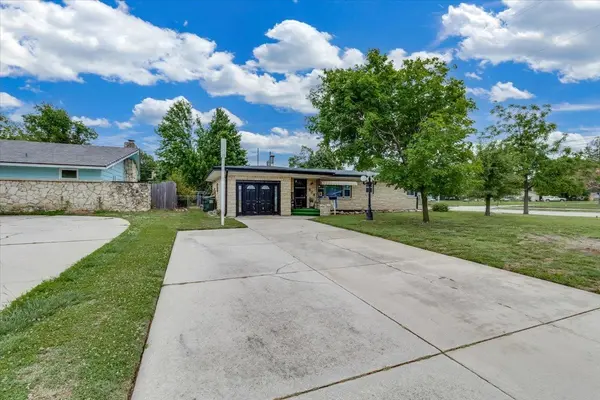 528 Sweezy, Halstead, KS 67056