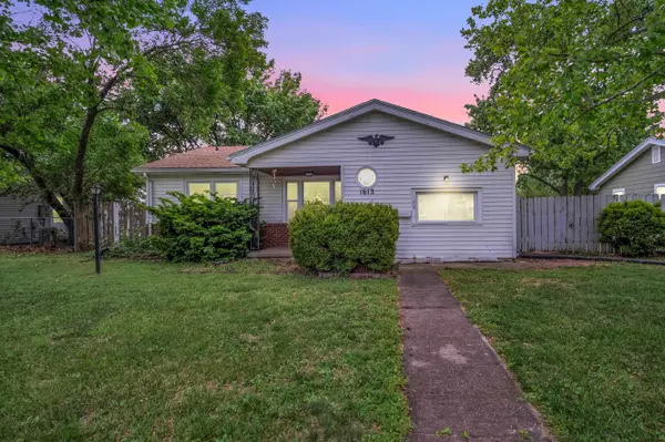 1613 E 10th, Newton, KS 67114