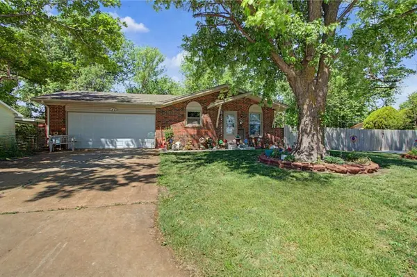 409 N Emporia,  Valley Center,  KS 67147
