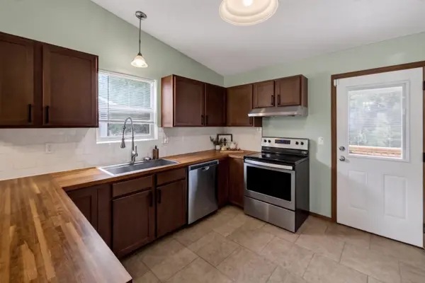 2813 W 44th St S, Wichita, KS 67217