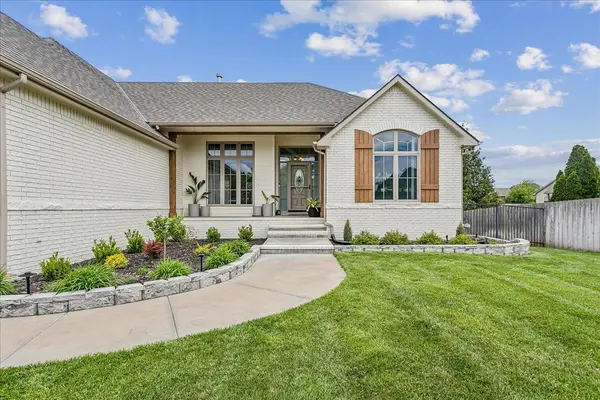 1315 S City View Cir, Wichita, KS 67235-3446