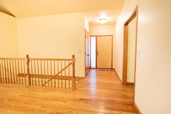 533 Autumn Glen Ct, Newton, KS 67114
