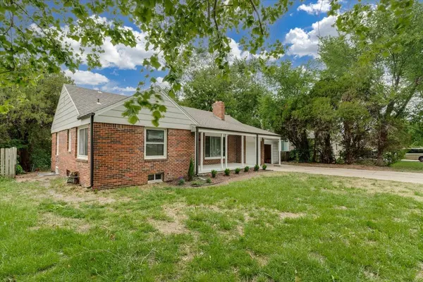 647 S Vassar St, Wichita, KS 67218