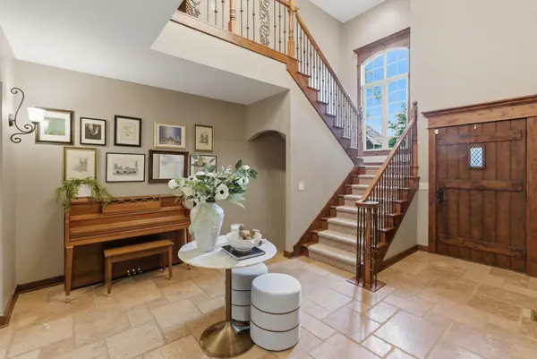 1402 Chaumont Cir, Andover, KS 67002