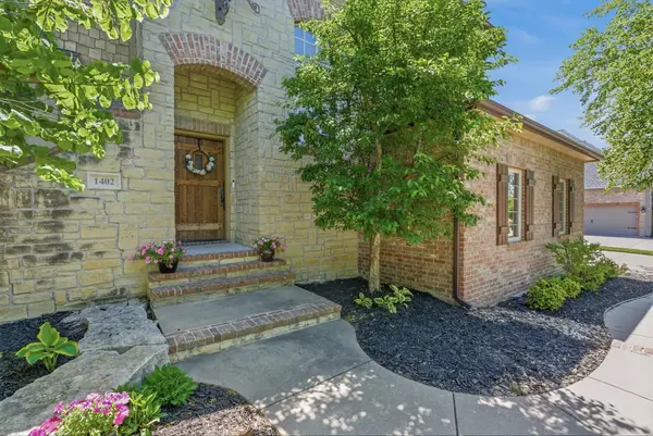 1402 Chaumont Cir, Andover, KS 67002