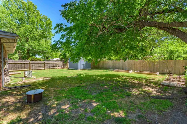 3823 E Funston St, Wichita, KS 67218