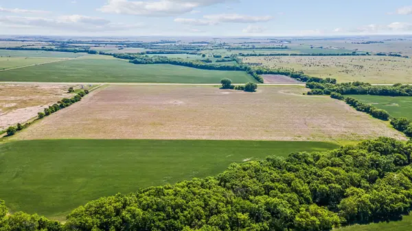 2545 Highway 77, Lincolnville, KS 66858-0000