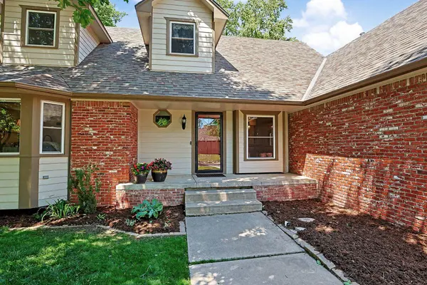7320 E Oxford, Wichita, KS 67226