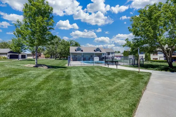 3006 N Ridge Port, Wichita, KS 67205