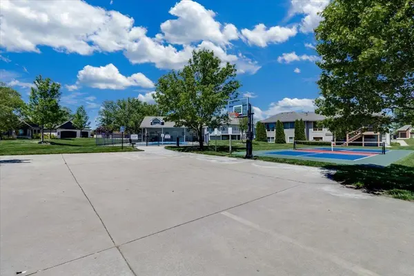 3006 N Ridge Port, Wichita, KS 67205