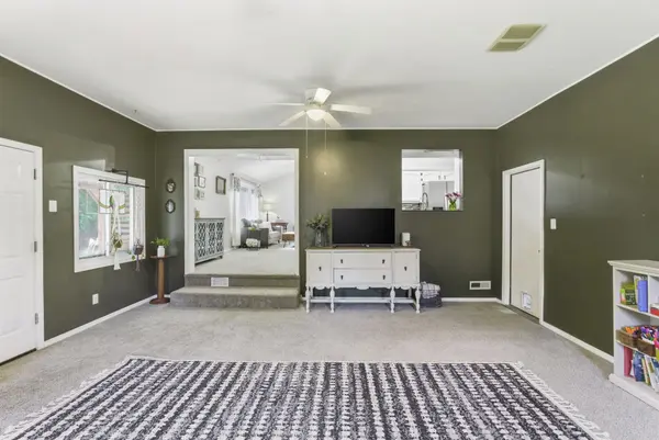 1414 Tanglewood Ct, Rose Hill, KS 67133-9306