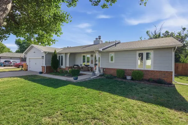 1414 Tanglewood Ct, Rose Hill, KS 67133-9306