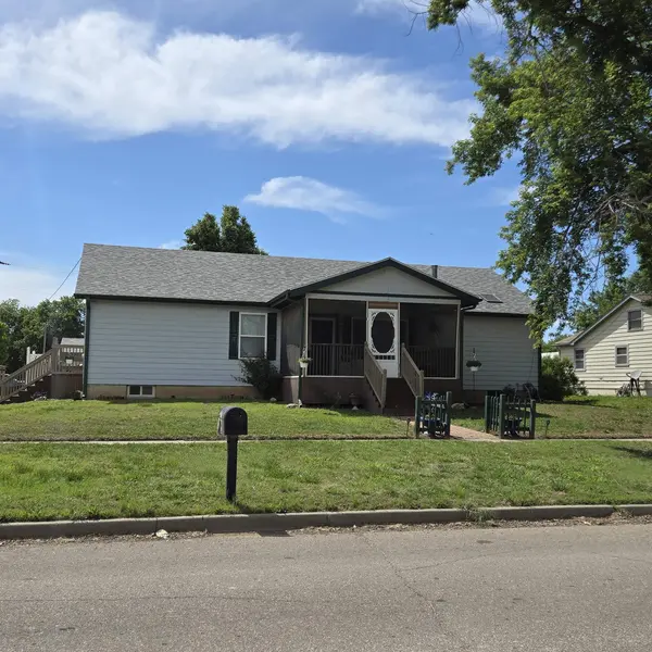 822 Maple St, Gypsum, KS 67448-0142
