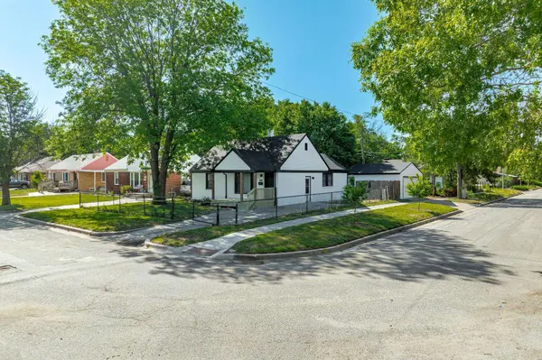 2201 E Stadium Drive, Wichita, KS 67214
