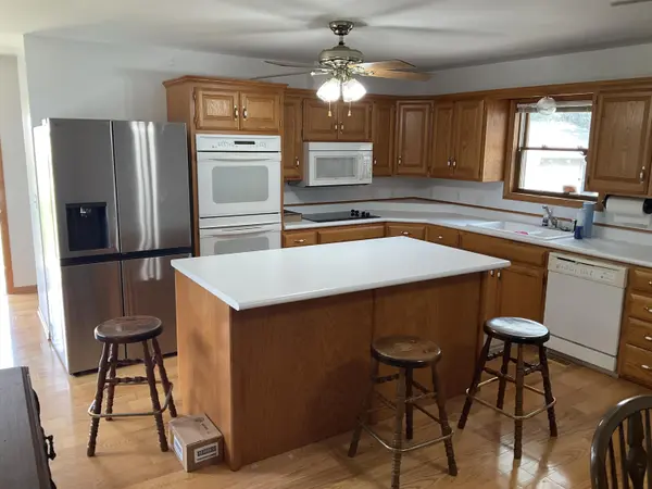 18211 W 109th St N, Sedgwick, KS 67135-9544