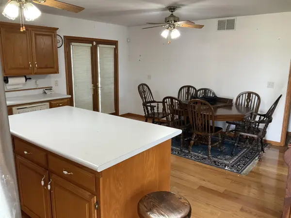 18211 W 109th St N, Sedgwick, KS 67135-9544
