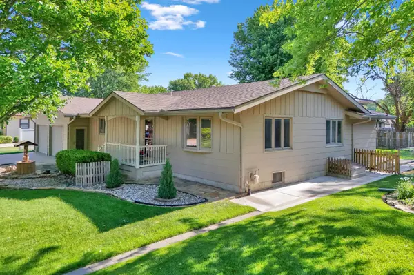 2800 Goldenrod Rd, North Newton, KS 67117-8032