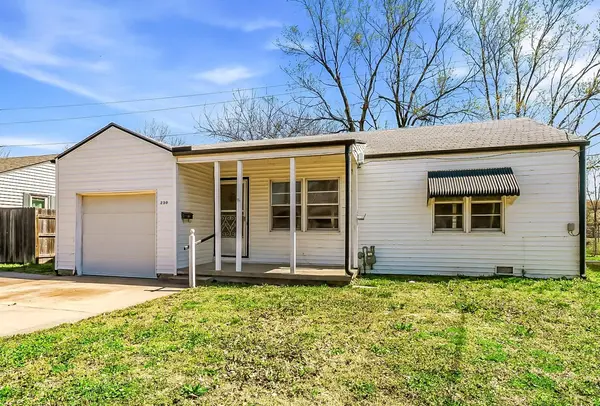 230 Turkle,  Haysville,  KS 67060