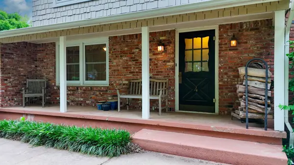 4 Orange Ln, Arkansas City, KS 67005