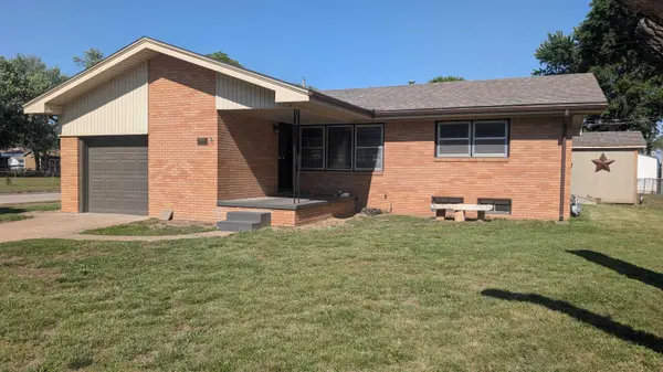 626 N Friend St,  Belle Plaine,  KS 67013