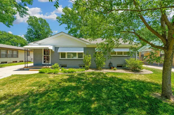 1932 N Sheridan St, Wichita, KS 67203