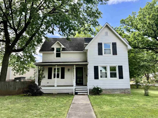 1103 Mansfield,  Winfield,  KS 67156