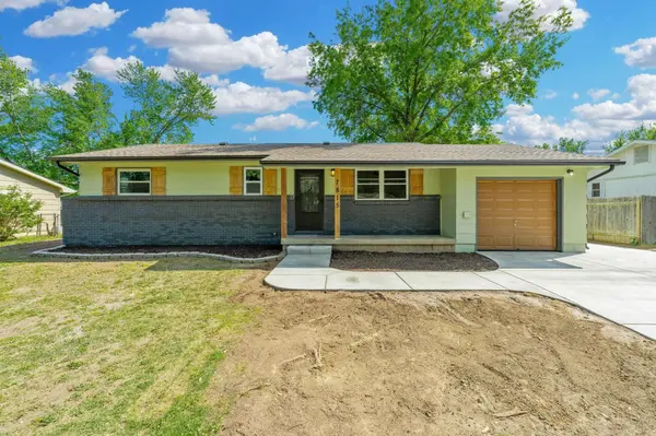 7815 W Nantucket St, Wichita, KS 67212