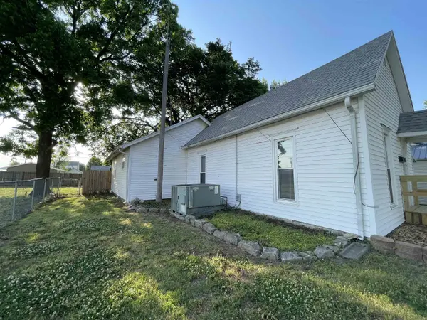 1321 N B, Wellington, KS 67152