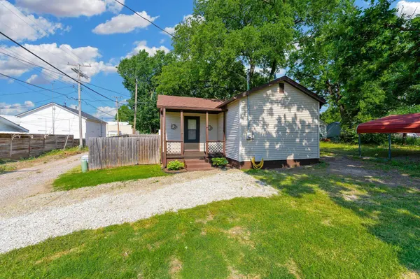 116 N B St, Wellington, KS 67152