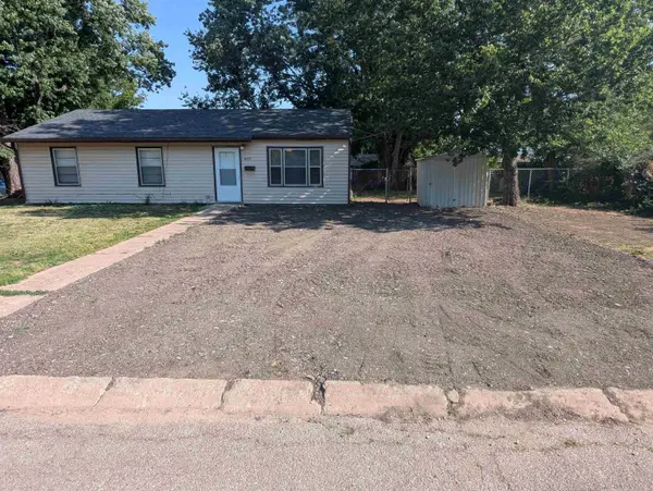 4325 S Dover, Wichita, KS 67216
