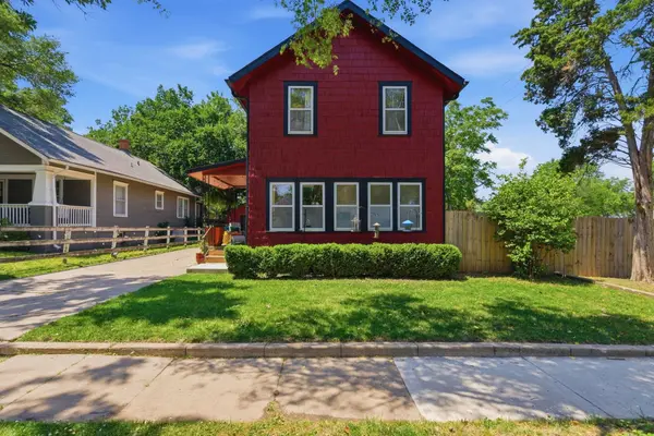627 N Topeka Ave, El Dorado, KS 67042