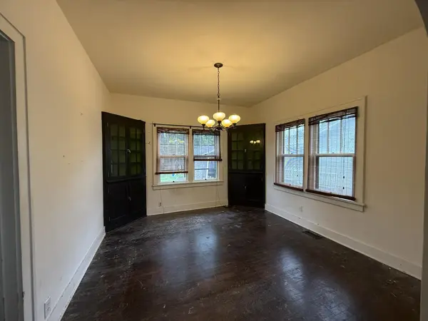 330 W Beloit Ave., Salina, KS 67401