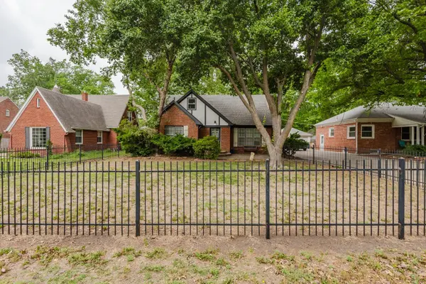 145 N Old Manor, Wichita, KS 67208