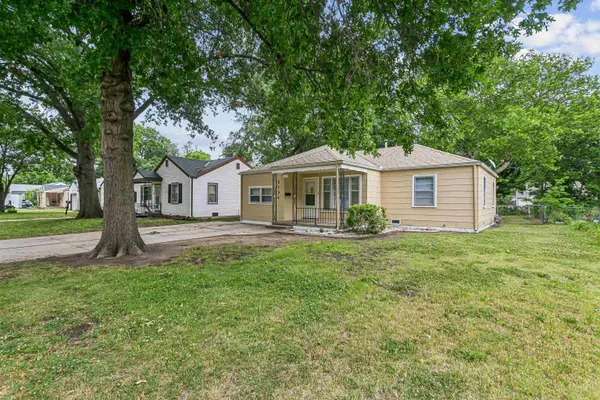 2134 S Poplar, Wichita, KS 67211
