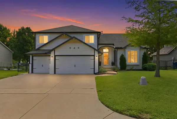 626 N Bay Country, Wichita, KS 67235