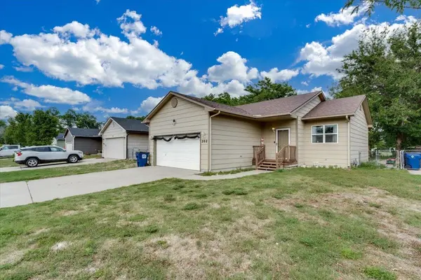 202 N Nevada Cir, Wichita, KS 67212