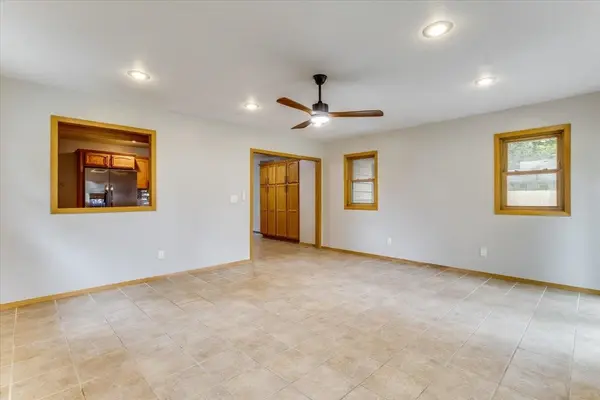 8829 W 9th St N, Wichita, KS 67212