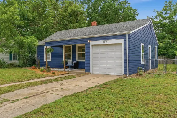 1627 N Porter Ave, Wichita, KS 67203