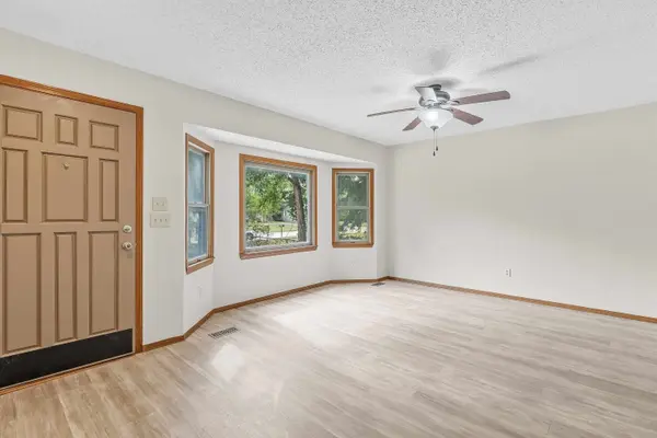 435 N Clara St, Wichita, KS 67212