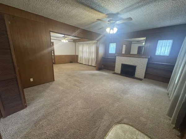 619 E 9th, Winfield, KS 67156
