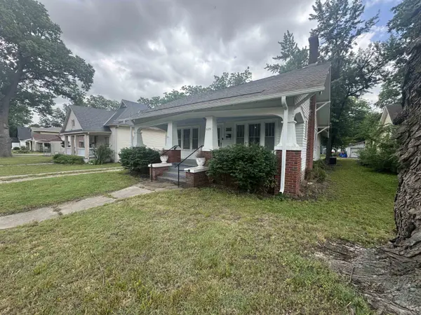 619 E 9th, Winfield, KS 67156