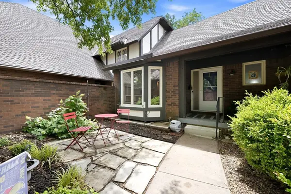 2025 N Broadmoor, Wichita, KS 67206