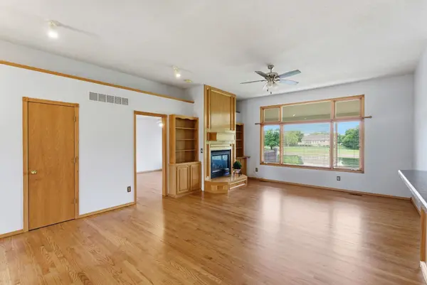 2209 N SANDPLUM STREET, Sedgwick, KS 67205