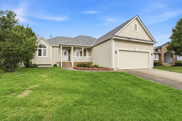 2209 N SANDPLUM STREET, Sedgwick, KS 67205