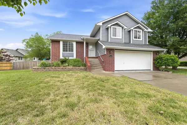 2438 N Tamarisk St,  Derby,  KS 67037