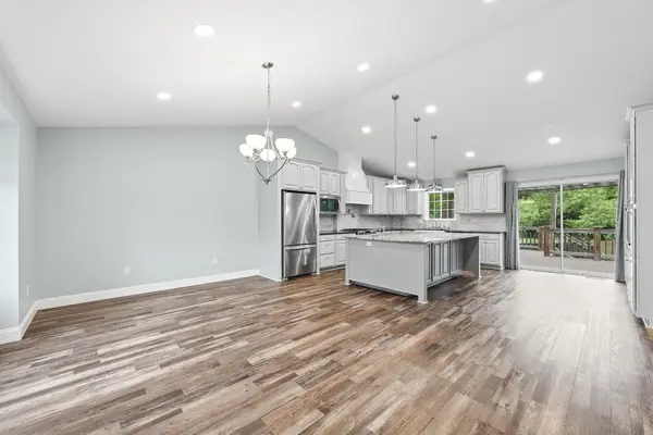 2438 N Tamarisk St, Derby, KS 67037
