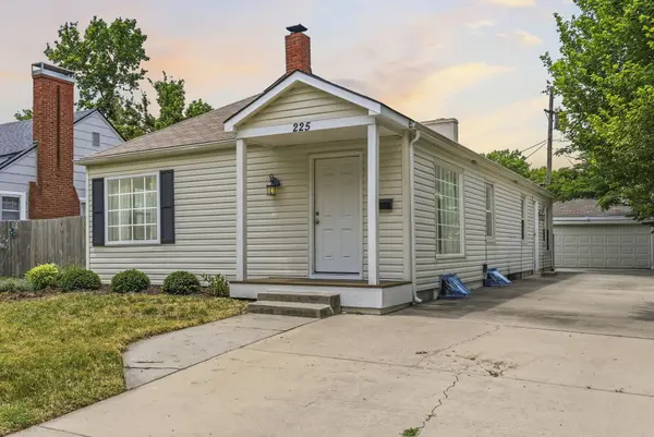 225 S Bleckley Dr, Wichita, KS 67218