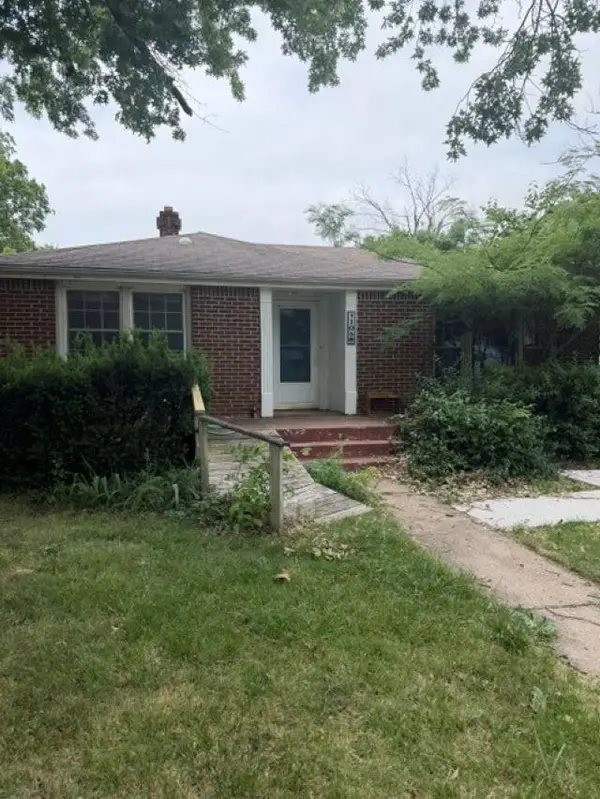 105 N Park, Winfield, KS 67156